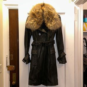 Leather trench with detachable fit collar